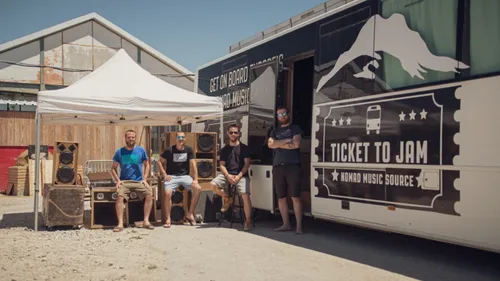 Un bus-studio d’enregistrement fait escale à Dijon